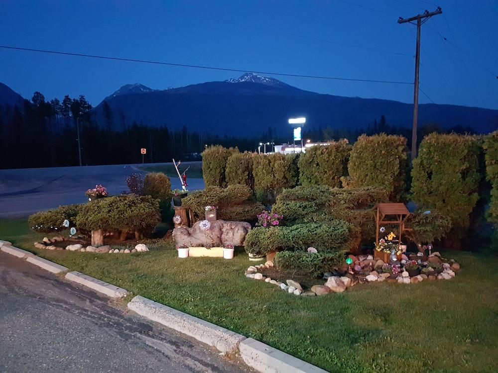Sandman Inn Blue River Exterior photo